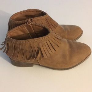 Girls Stevie booties big kids size 2